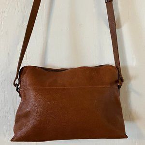 Medium leather Elk purse